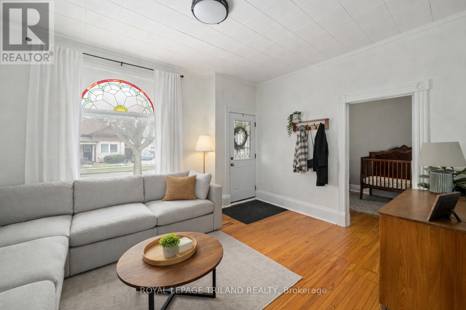 30 Malakoff Street, St. Thomas, Ontario  N5P 1L7 - Photo 4 - X12860422