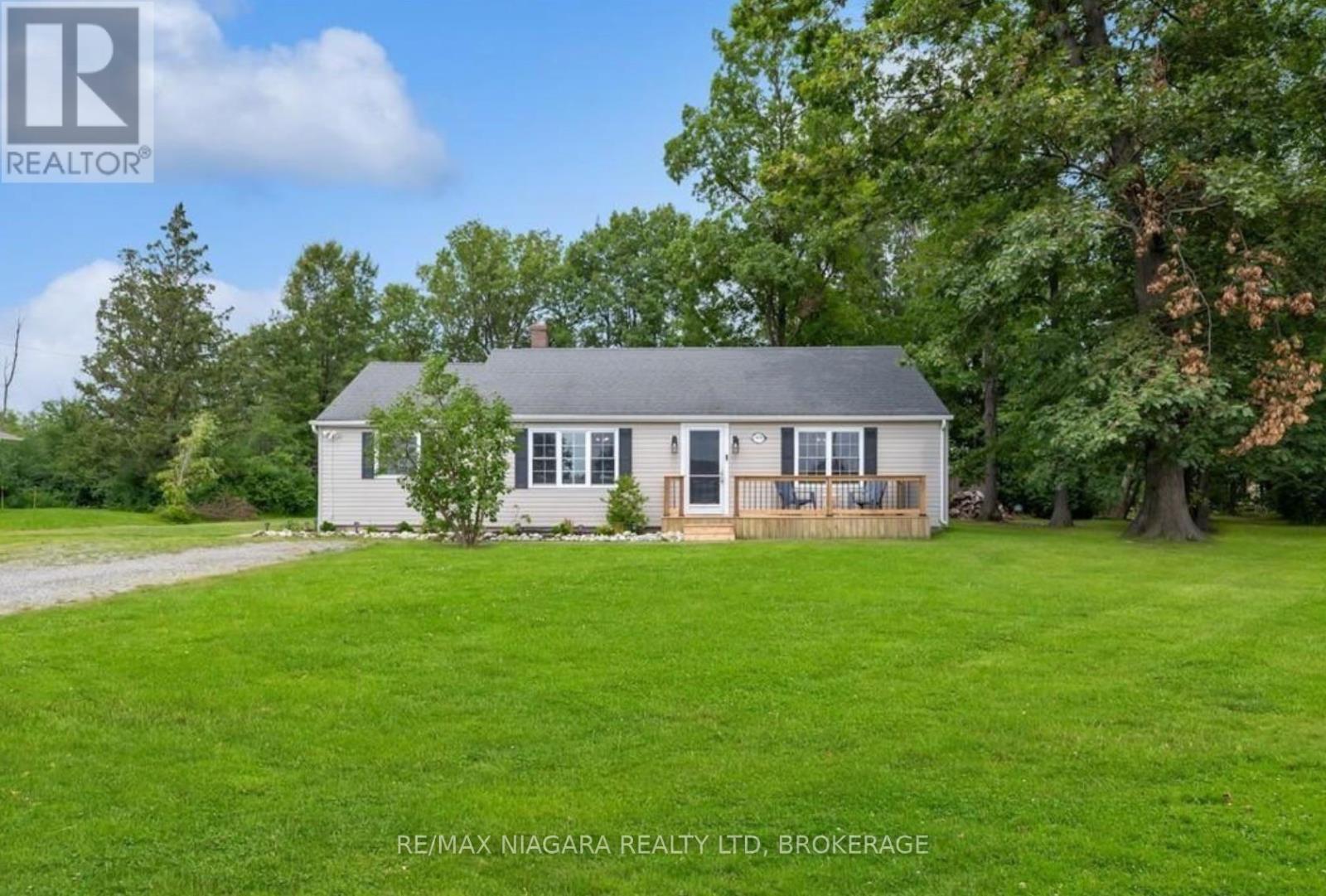 1970 Garrison Road, Fort Erie, Ontario  L2A 5M4 - Photo 1 - X12860448