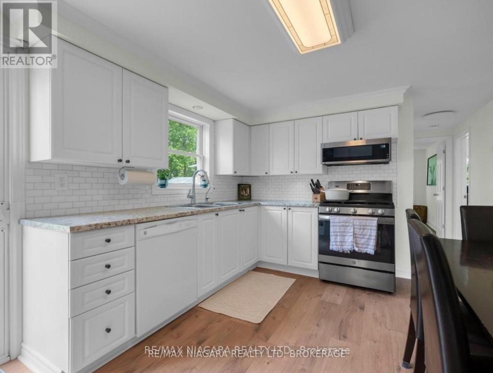 1970 Garrison Road, Fort Erie, Ontario  L2A 5M4 - Photo 11 - X12860448