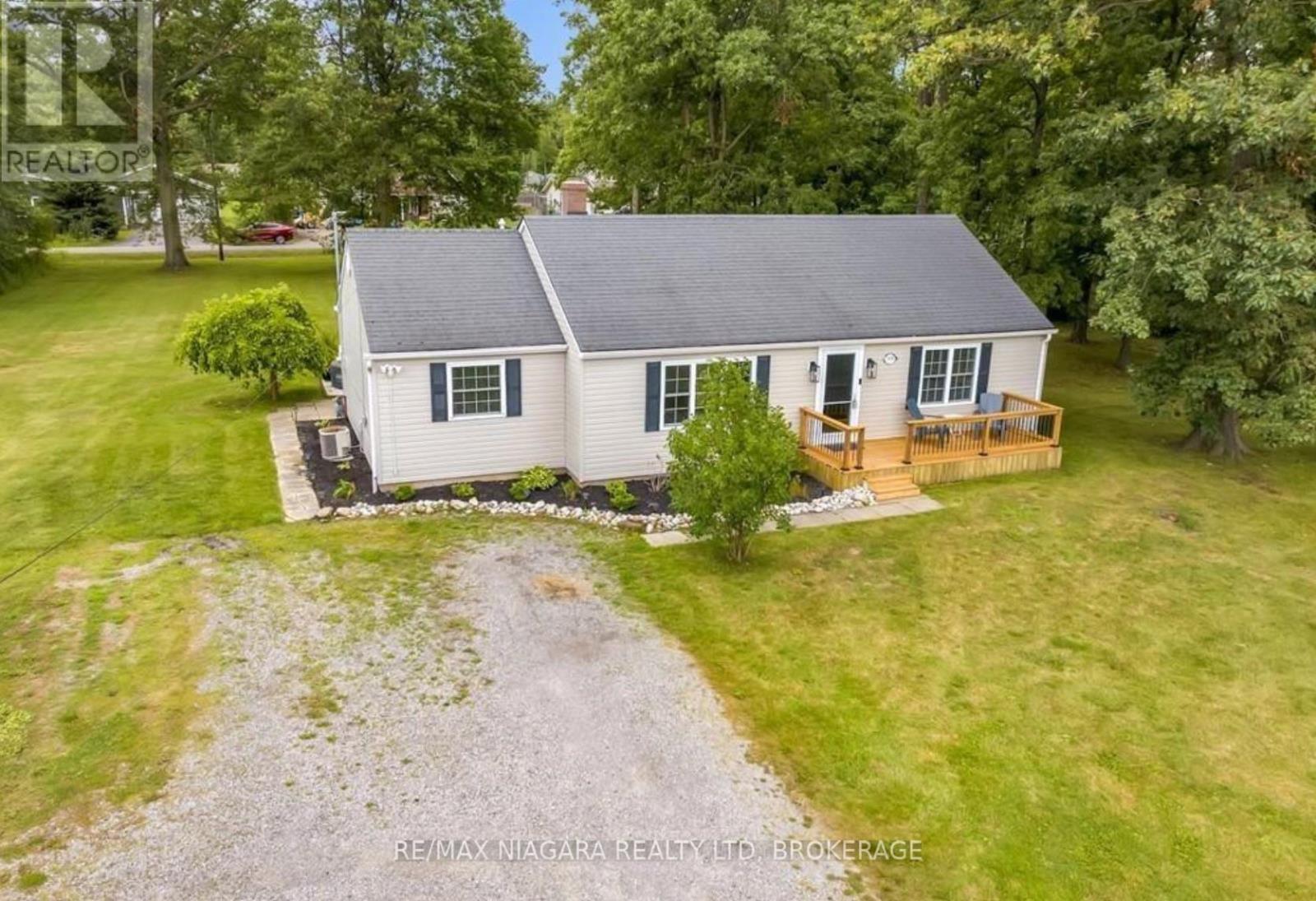 1970 Garrison Road, Fort Erie, Ontario  L2A 5M4 - Photo 4 - X12860448