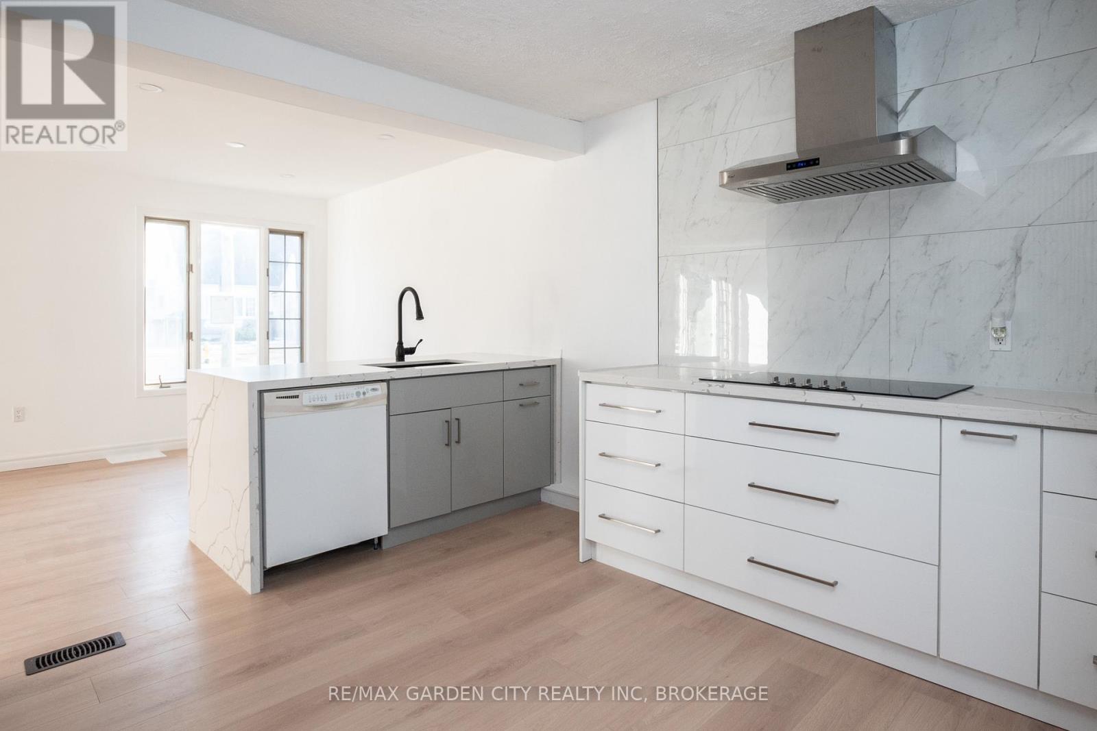 9 Fir Avenue, St. Catharines, Ontario  L2P 1B6 - Photo 12 - X12860528