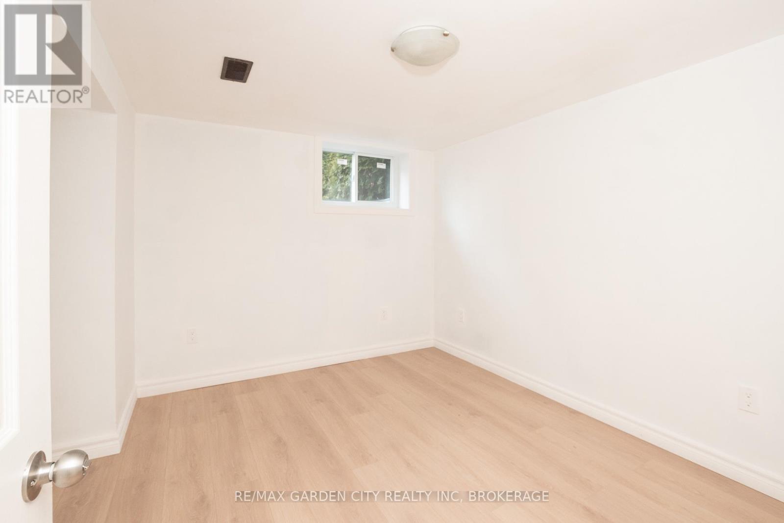 9 Fir Avenue, St. Catharines, Ontario  L2P 1B6 - Photo 31 - X12860528