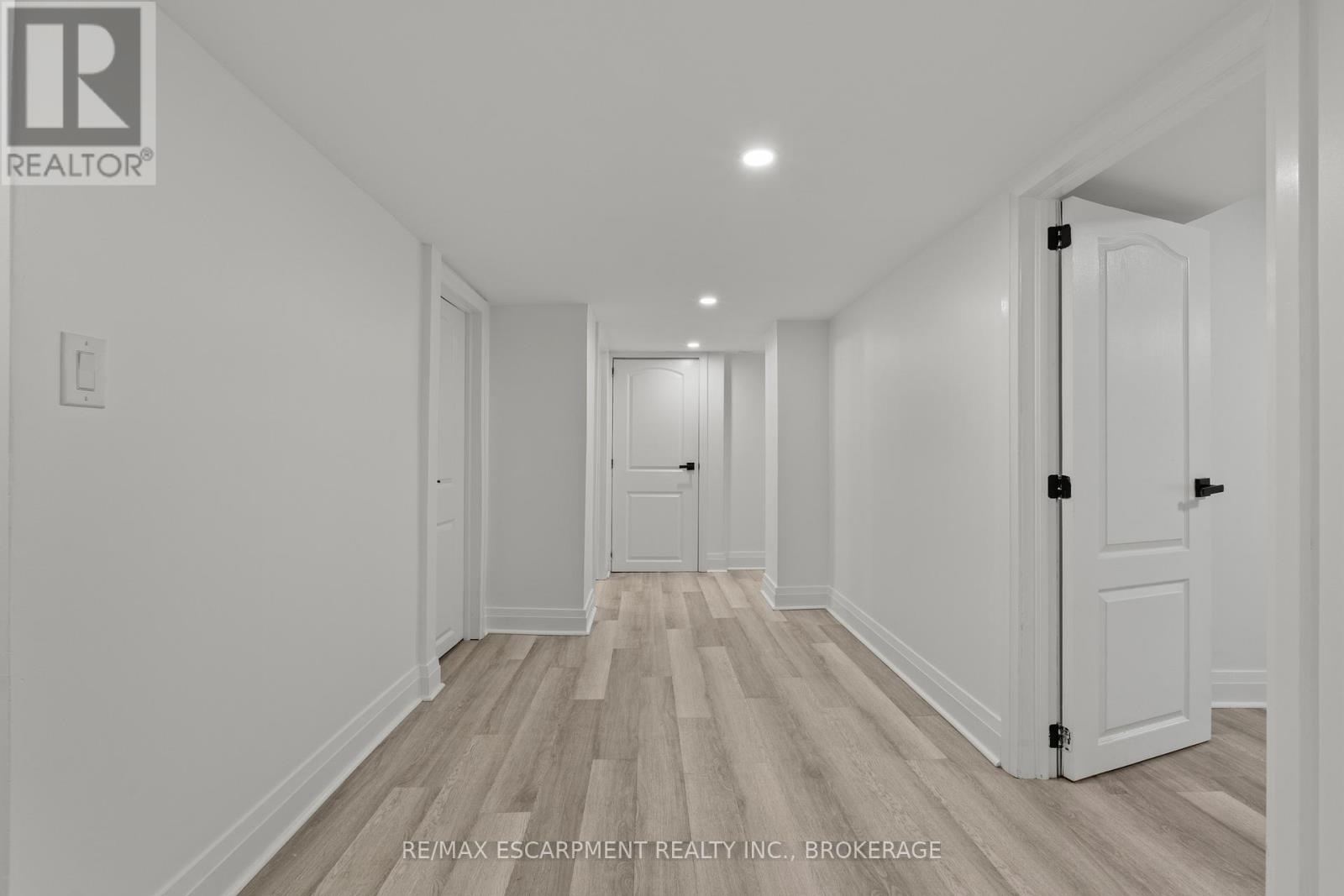 Lower - 15 Mccormick Street, Welland, Ontario  L3C 4L8 - Photo 7 - X12860584