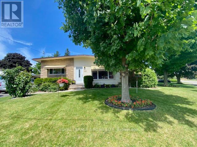 4542 Nancy Drive, Niagara Falls, Ontario  L2E 5L3 - Photo 3 - X12860638