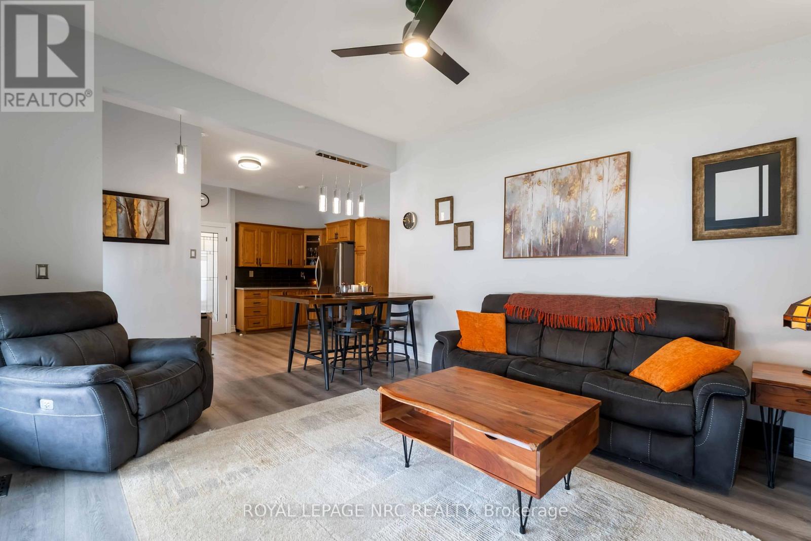 4542 Nancy Drive, Niagara Falls, Ontario  L2E 5L3 - Photo 8 - X12860638