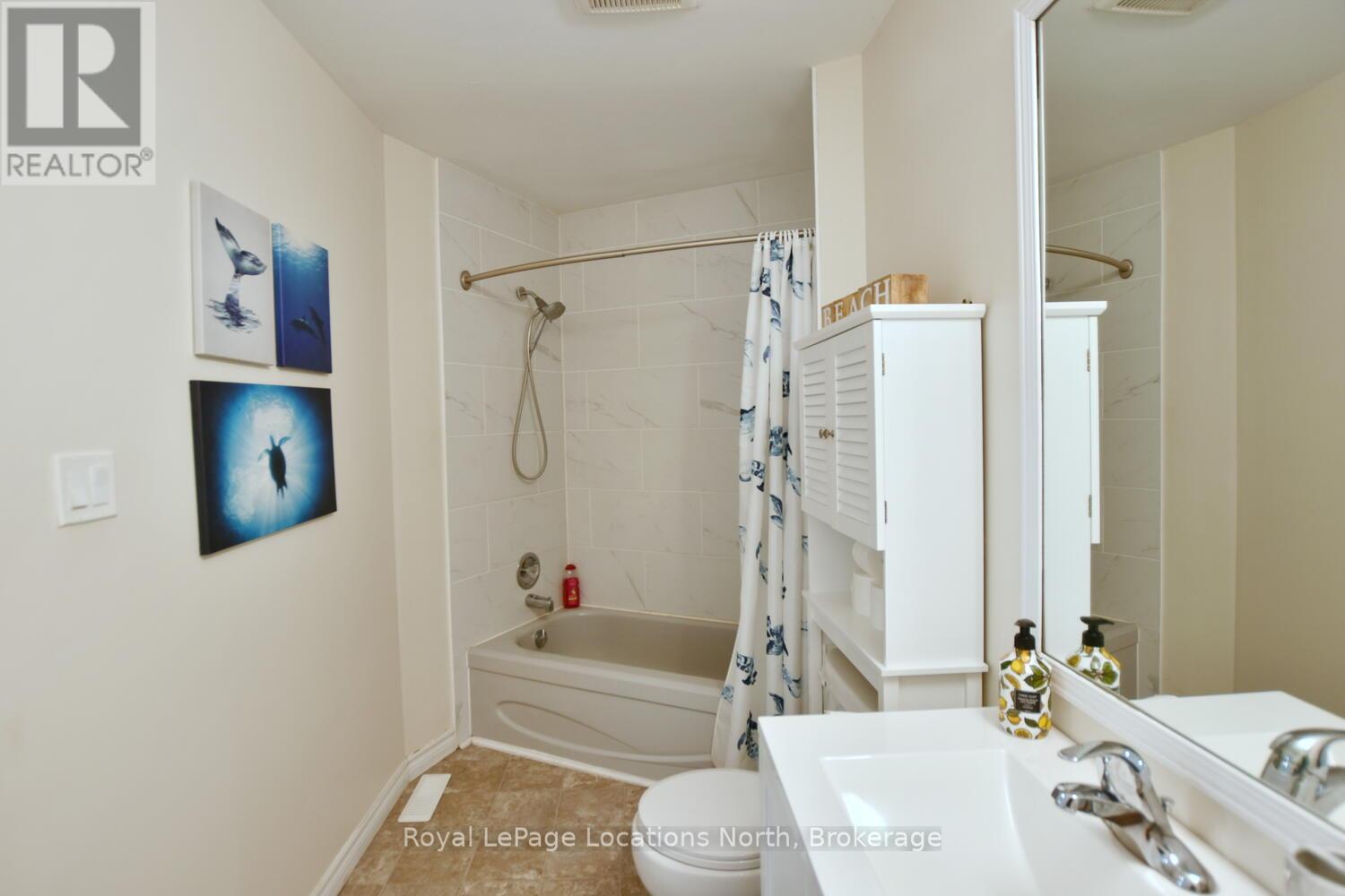 11 Spruce St Street, Wasaga Beach, Ontario  L9Z 2L4 - Photo 29 - S12860414