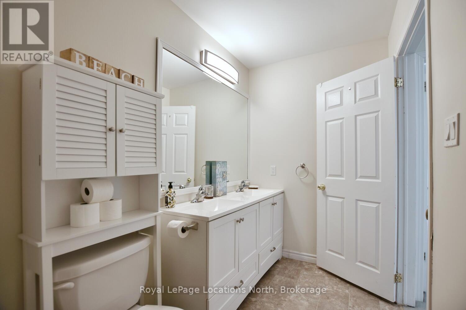 11 Spruce St Street, Wasaga Beach, Ontario  L9Z 2L4 - Photo 31 - S12860414