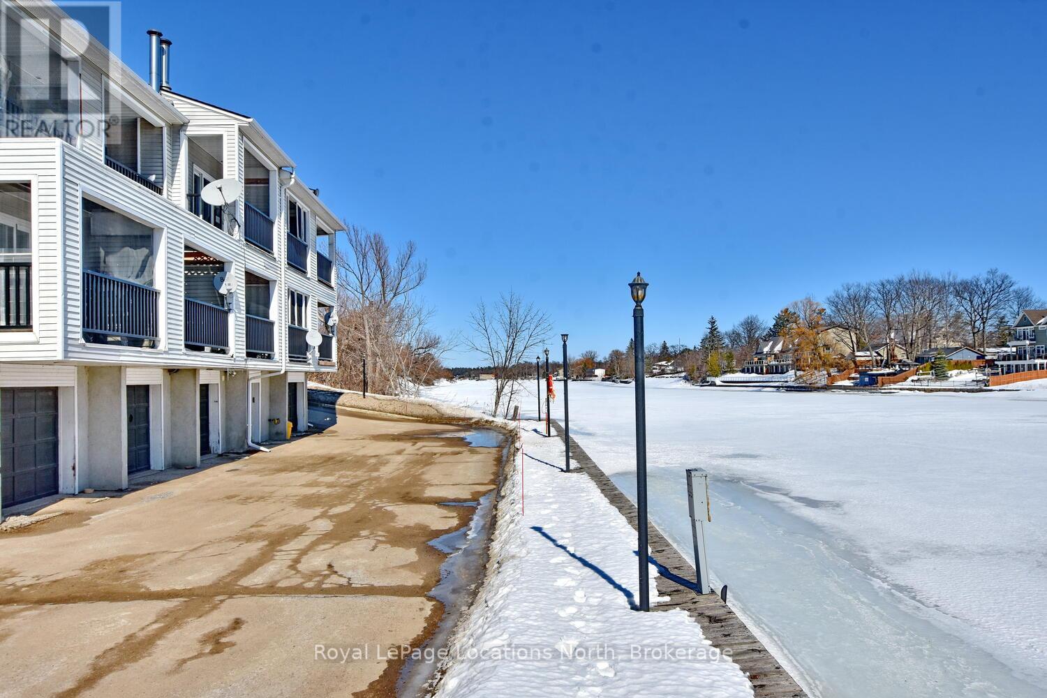 11 Spruce St Street, Wasaga Beach, Ontario  L9Z 2L4 - Photo 44 - S12860414