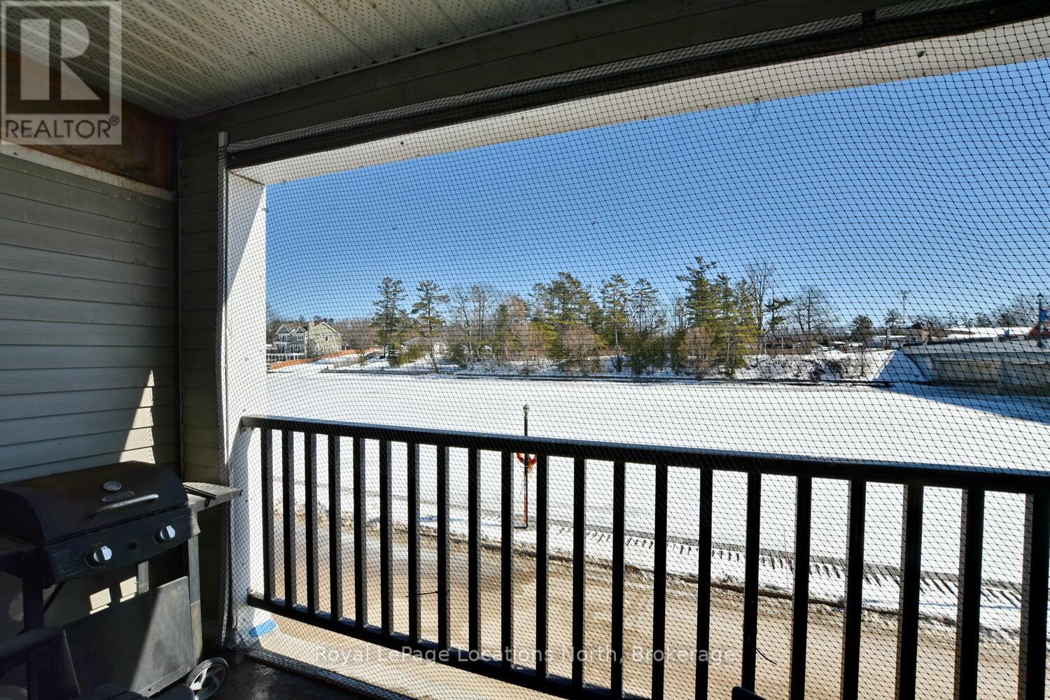 11 Spruce St Street, Wasaga Beach, Ontario  L9Z 2L4 - Photo 6 - S12860414