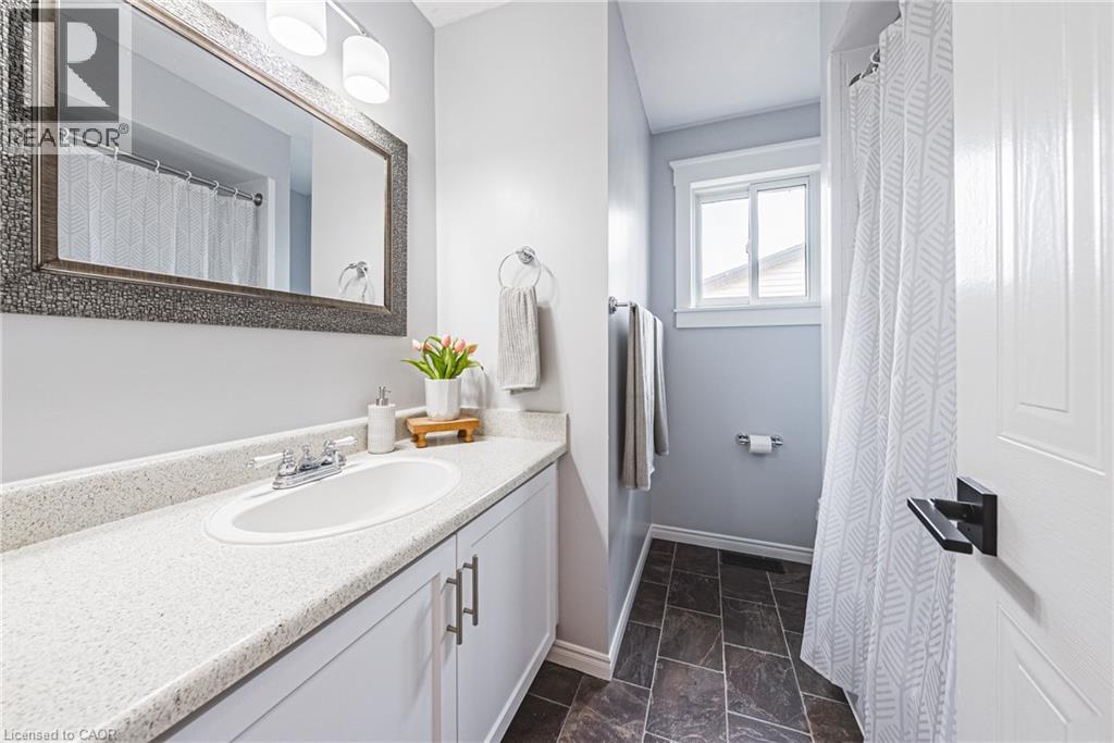 35 Cowan Boulevard, Cambridge, Ontario  N1T 1E6 - Photo 24 - 40804721