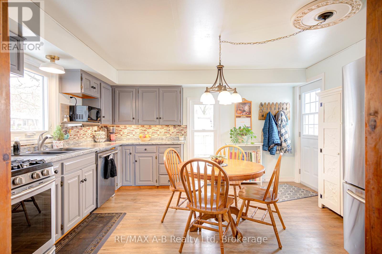 36 Huron Street, Huron East, Ontario  N0K 1W0 - Photo 17 - X12860570