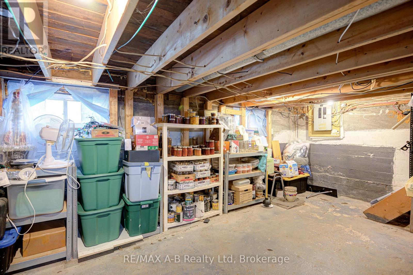 36 Huron Street, Huron East, Ontario  N0K 1W0 - Photo 34 - X12860570