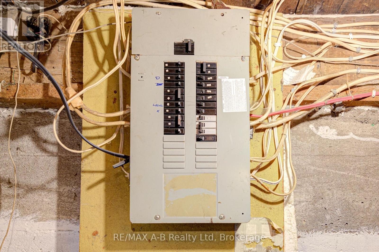 36 Huron Street, Huron East, Ontario  N0K 1W0 - Photo 35 - X12860570