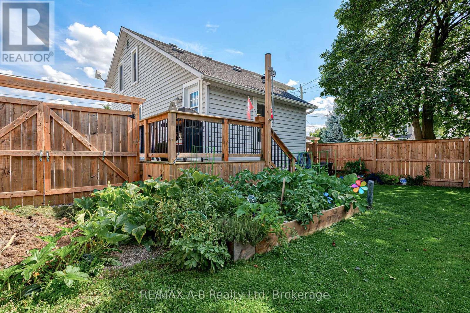 36 Huron Street, Huron East, Ontario  N0K 1W0 - Photo 44 - X12860570