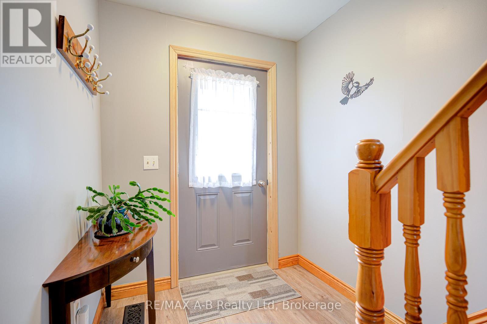 36 Huron Street, Huron East, Ontario  N0K 1W0 - Photo 7 - X12860570