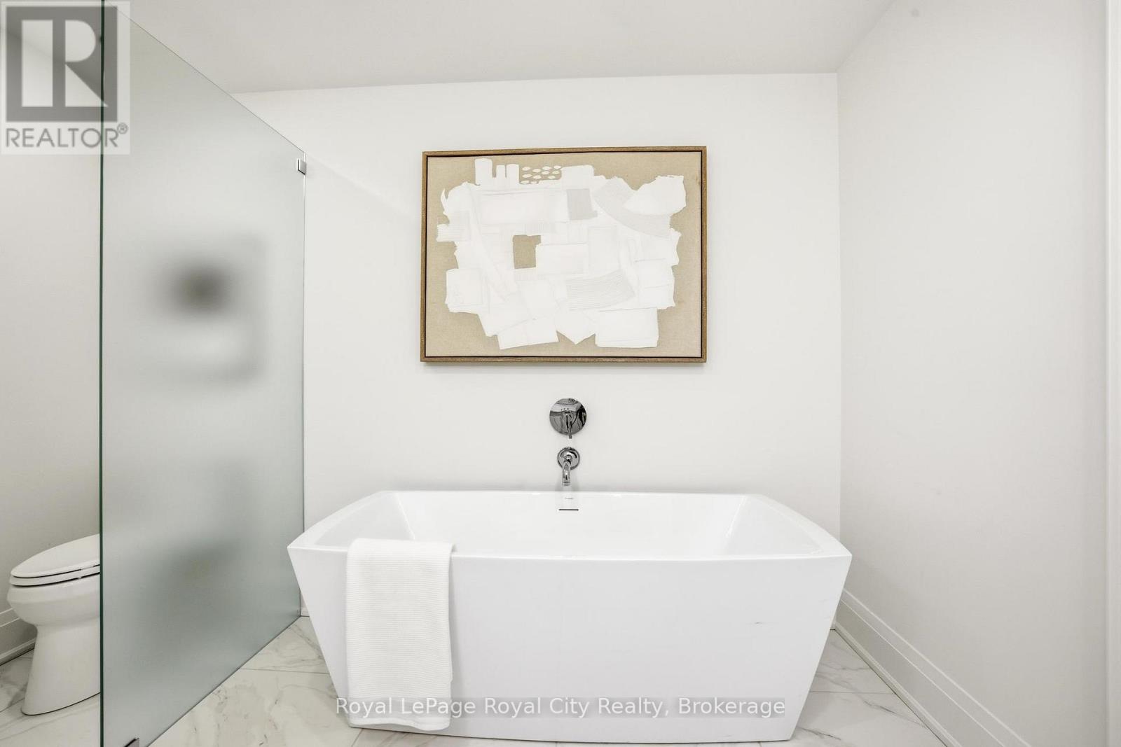 211 - 6523 Wellington 7 Road, Centre Wellington, Ontario  N0B 1S0 - Photo 26 - X12860578