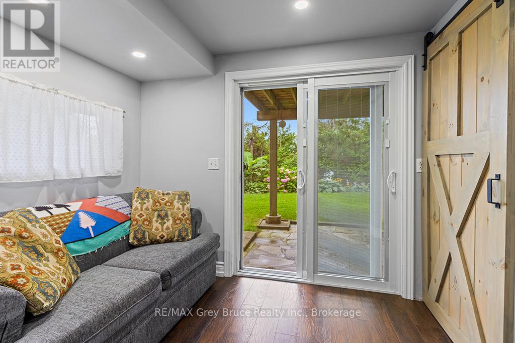 6 Chetwynd Lane, Northern Bruce Peninsula, Ontario  N0H 1W0 - Photo 35 - X12860618