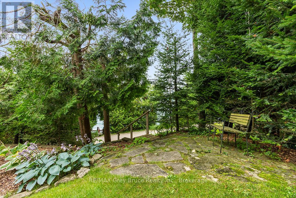 6 Chetwynd Lane, Northern Bruce Peninsula, Ontario  N0H 1W0 - Photo 5 - X12860618