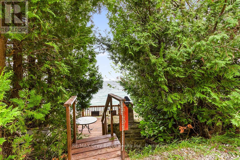 6 Chetwynd Lane, Northern Bruce Peninsula, Ontario  N0H 1W0 - Photo 7 - X12860618