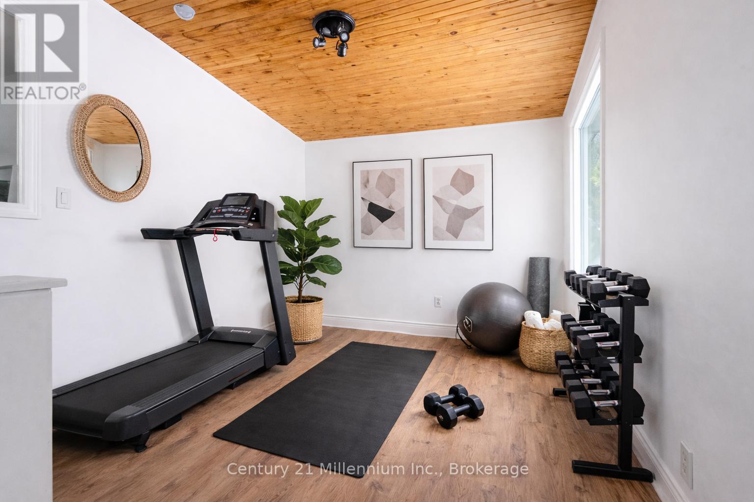 477 Clarendon Street, Saugeen Shores, Ontario  N0H 2L0 - Photo 30 - X12860644