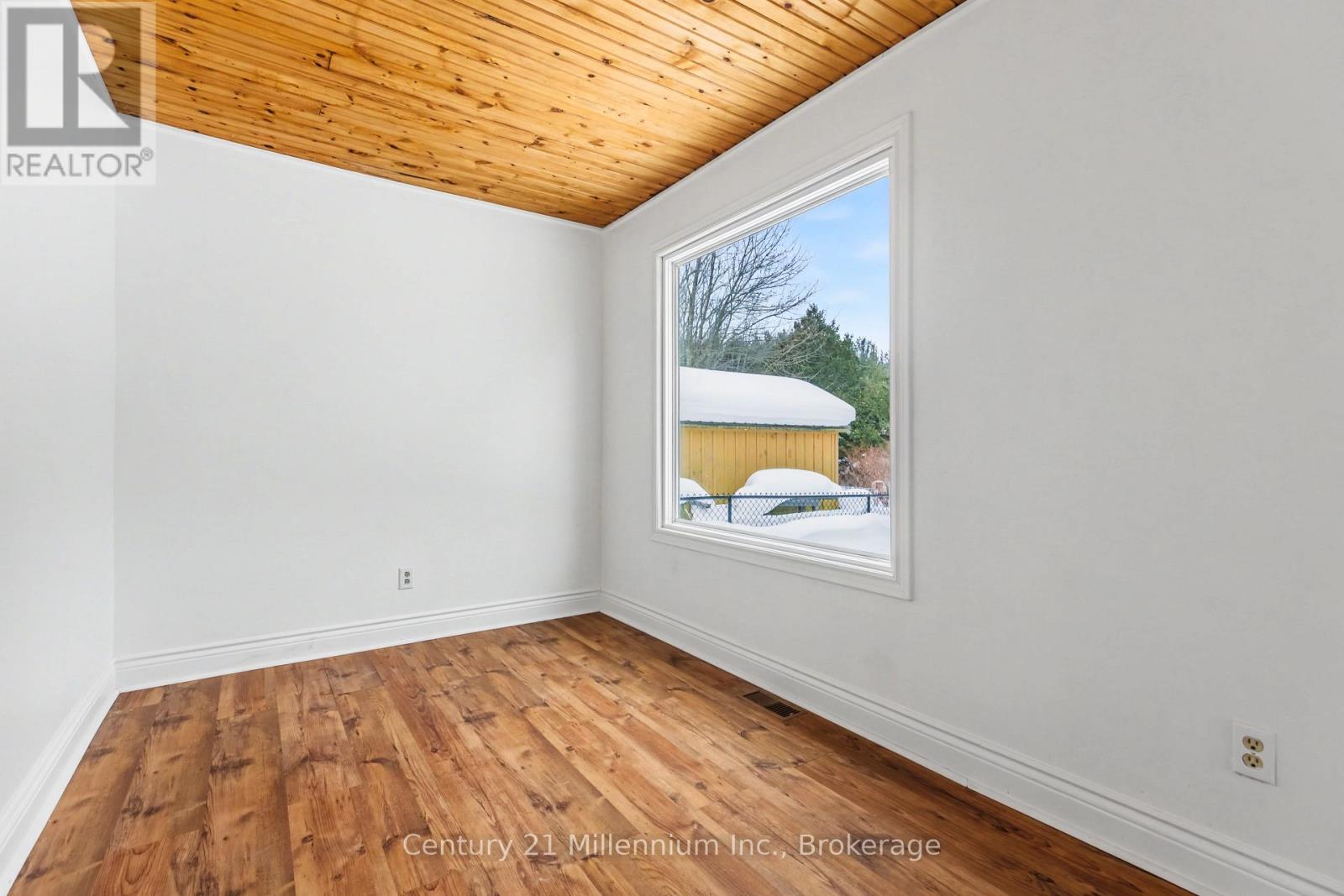 477 Clarendon Street, Saugeen Shores, Ontario  N0H 2L0 - Photo 32 - X12860644