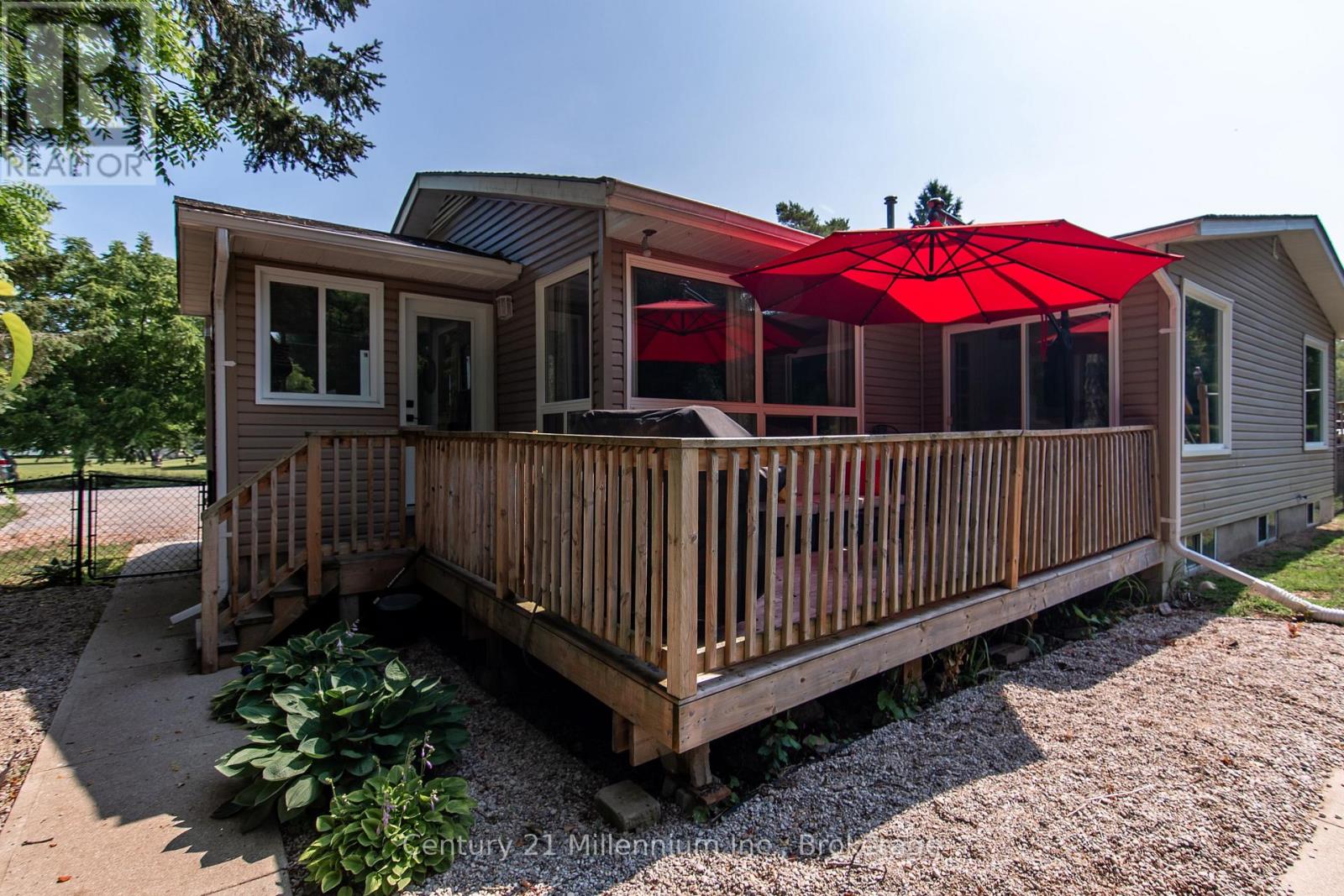 477 Clarendon Street, Saugeen Shores, Ontario  N0H 2L0 - Photo 4 - X12860644