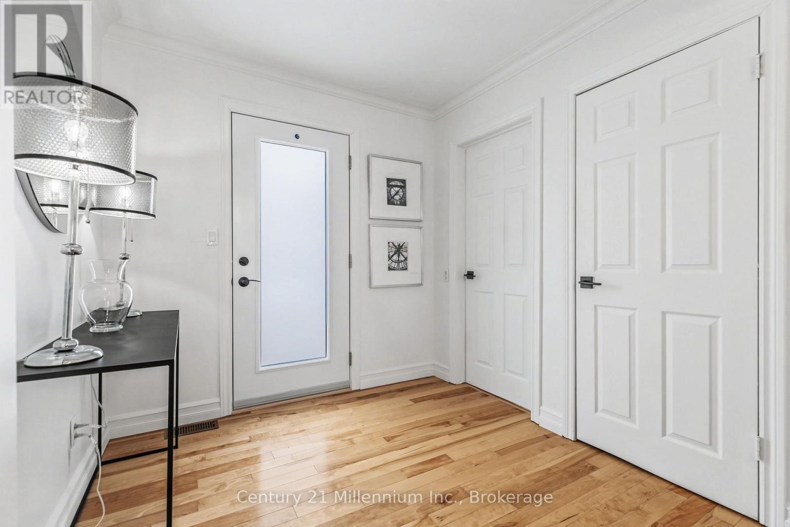 477 Clarendon Street, Saugeen Shores, Ontario  N0H 2L0 - Photo 9 - X12860644