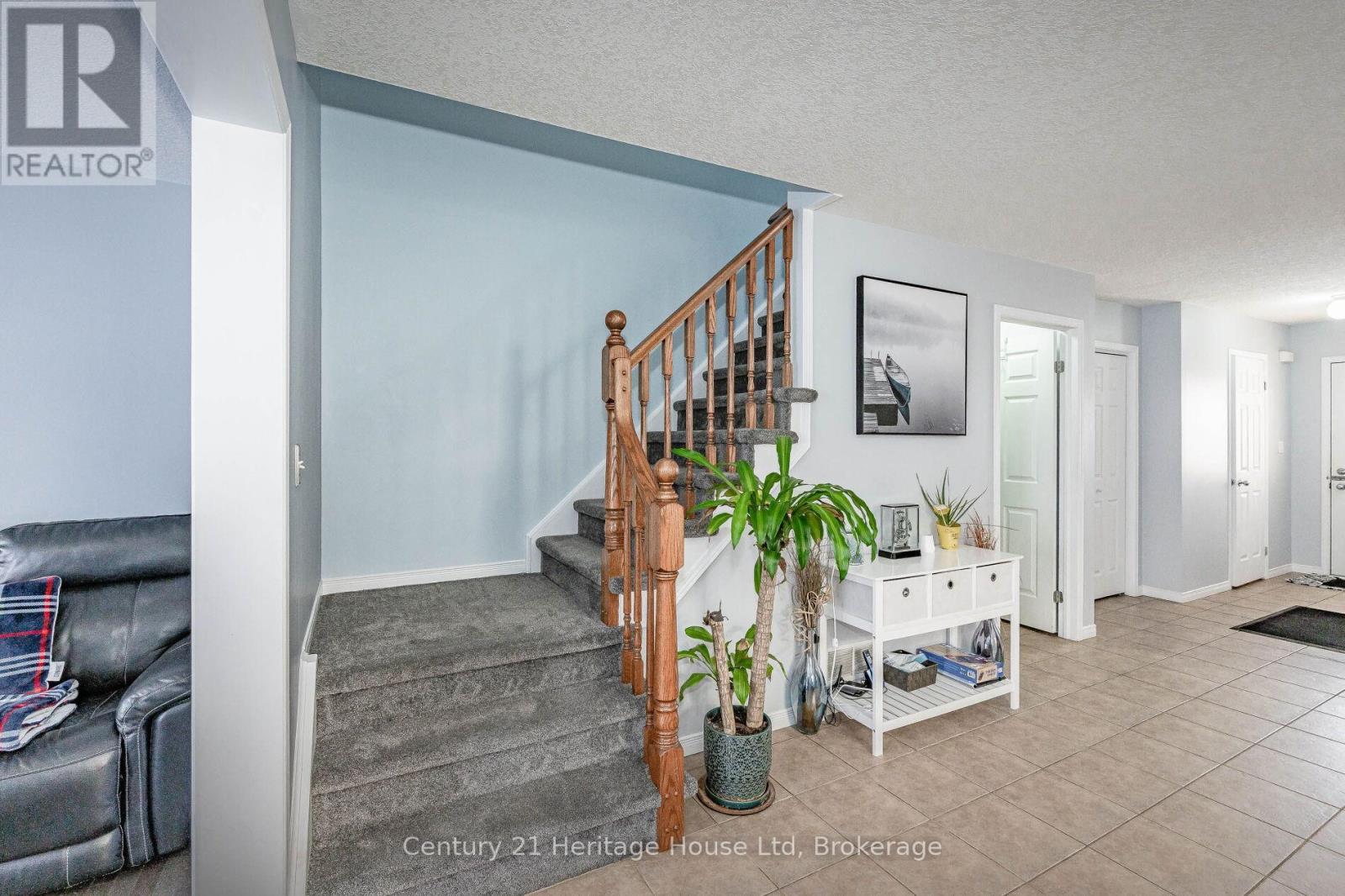 37 Hasler Crescent, Guelph (Pineridge/westminster Woods), Ontario  N1L 0A2 - Photo 20 - X12860656