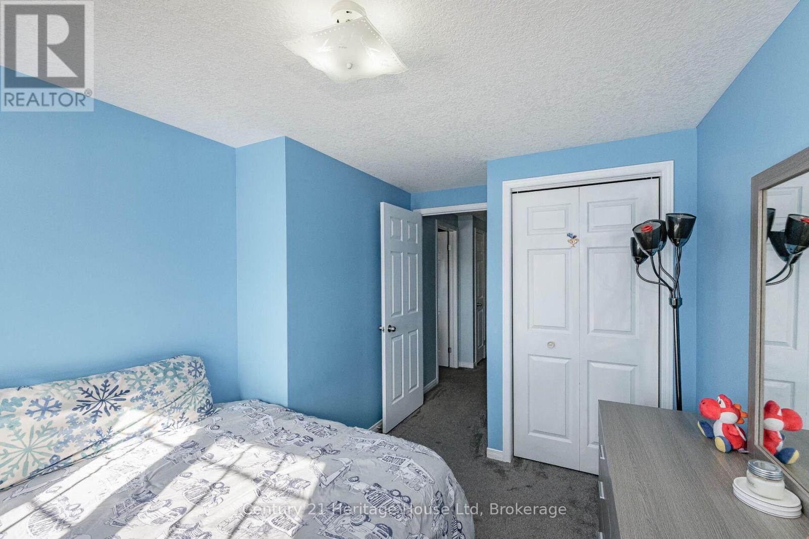 37 Hasler Crescent, Guelph (Pineridge/westminster Woods), Ontario  N1L 0A2 - Photo 28 - X12860656