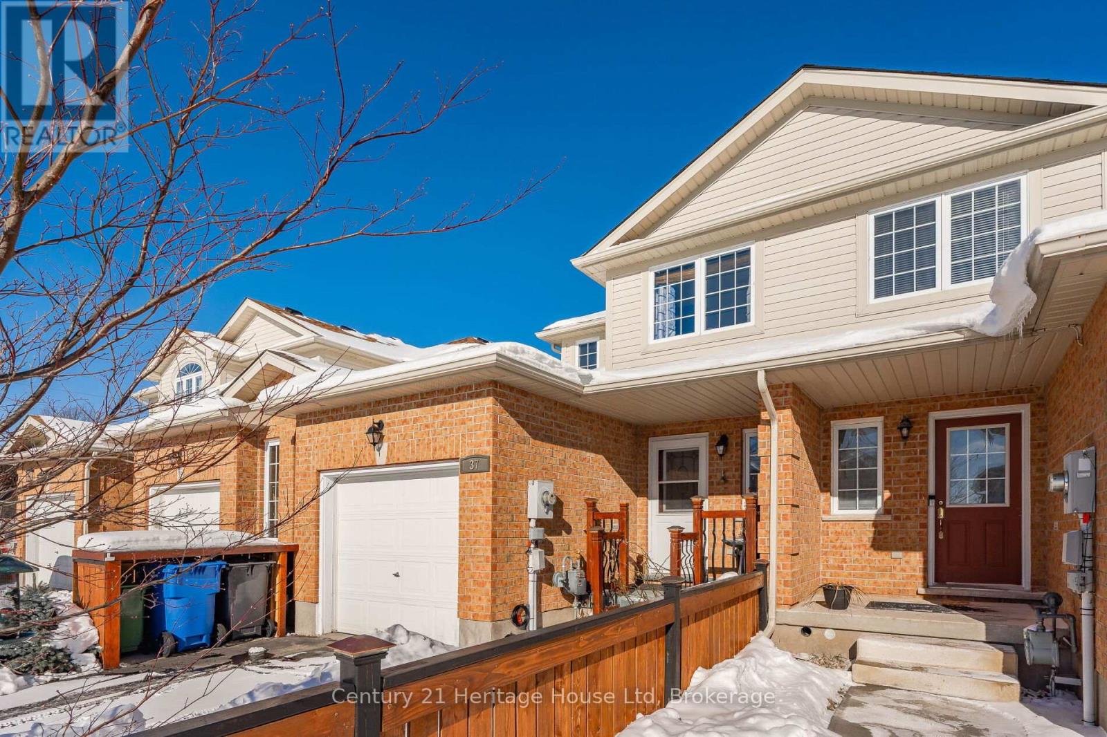 37 Hasler Crescent, Guelph (Pineridge/westminster Woods), Ontario  N1L 0A2 - Photo 3 - X12860656