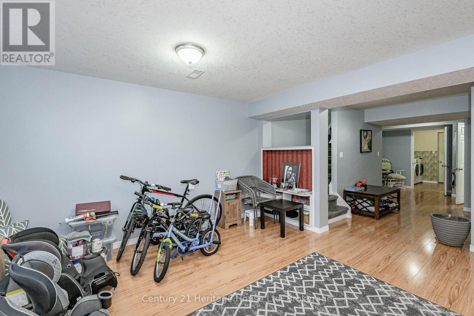 37 Hasler Crescent, Guelph (Pineridge/westminster Woods), Ontario  N1L 0A2 - Photo 35 - X12860656