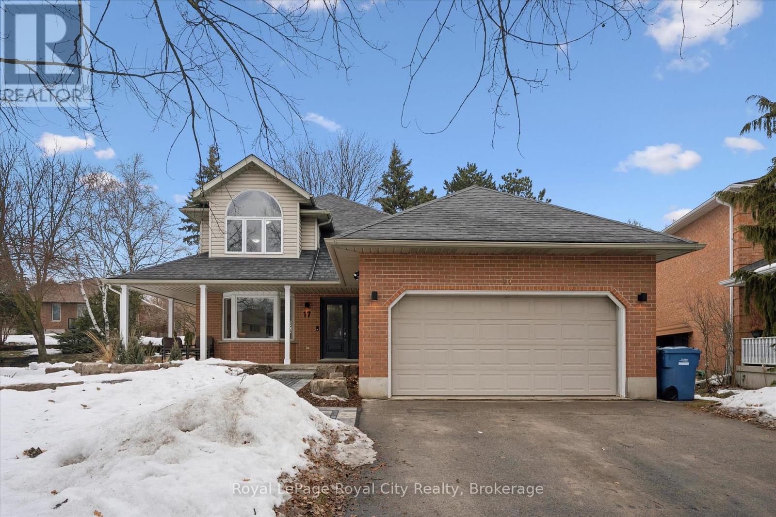 17 TRILLIUM COURT, Guelph, Ontario