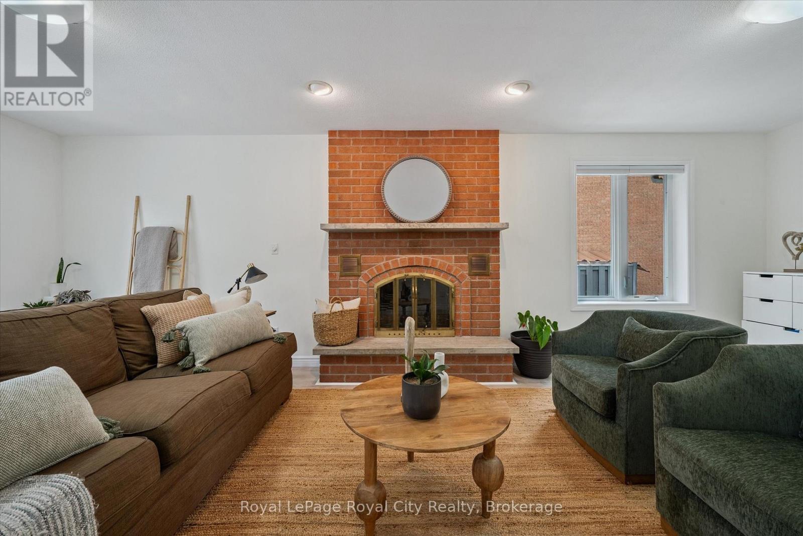 17 Trillium Court, Guelph, Ontario  N1G 4P8 - Photo 12 - X12860678