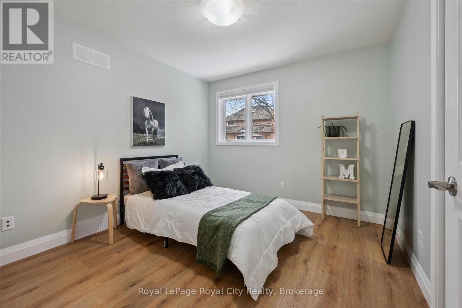 17 Trillium Court, Guelph, Ontario  N1G 4P8 - Photo 27 - X12860678