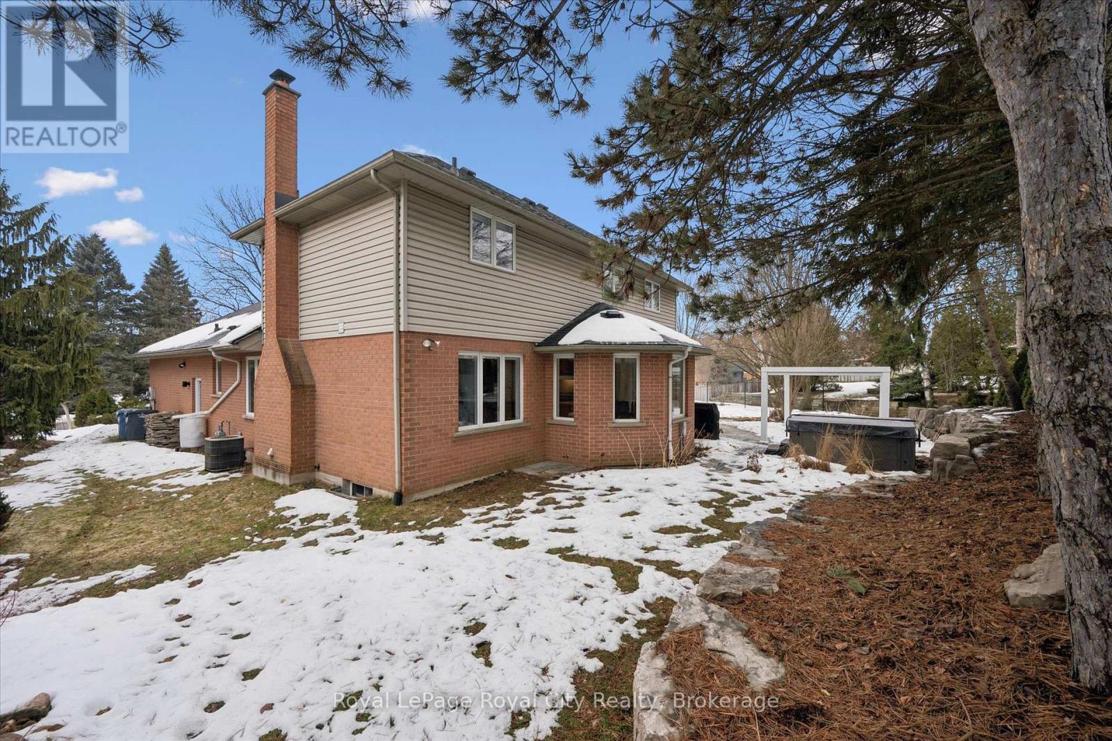 17 Trillium Court, Guelph, Ontario  N1G 4P8 - Photo 30 - X12860678