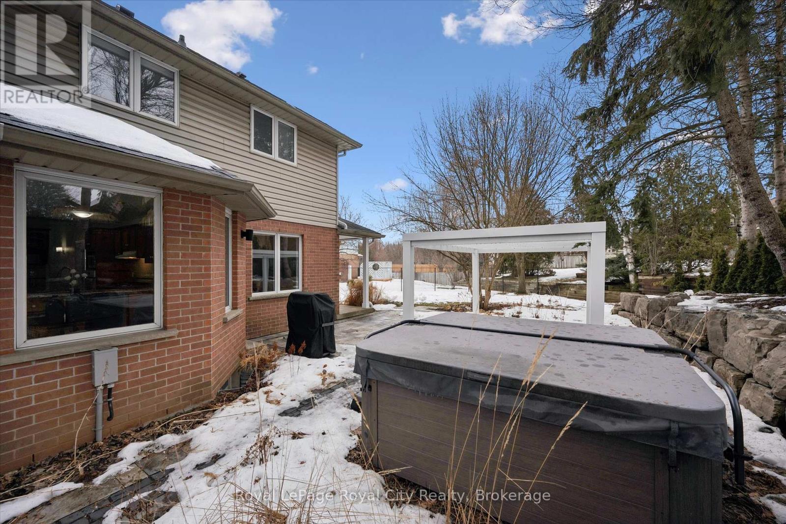 17 Trillium Court, Guelph, Ontario  N1G 4P8 - Photo 33 - X12860678