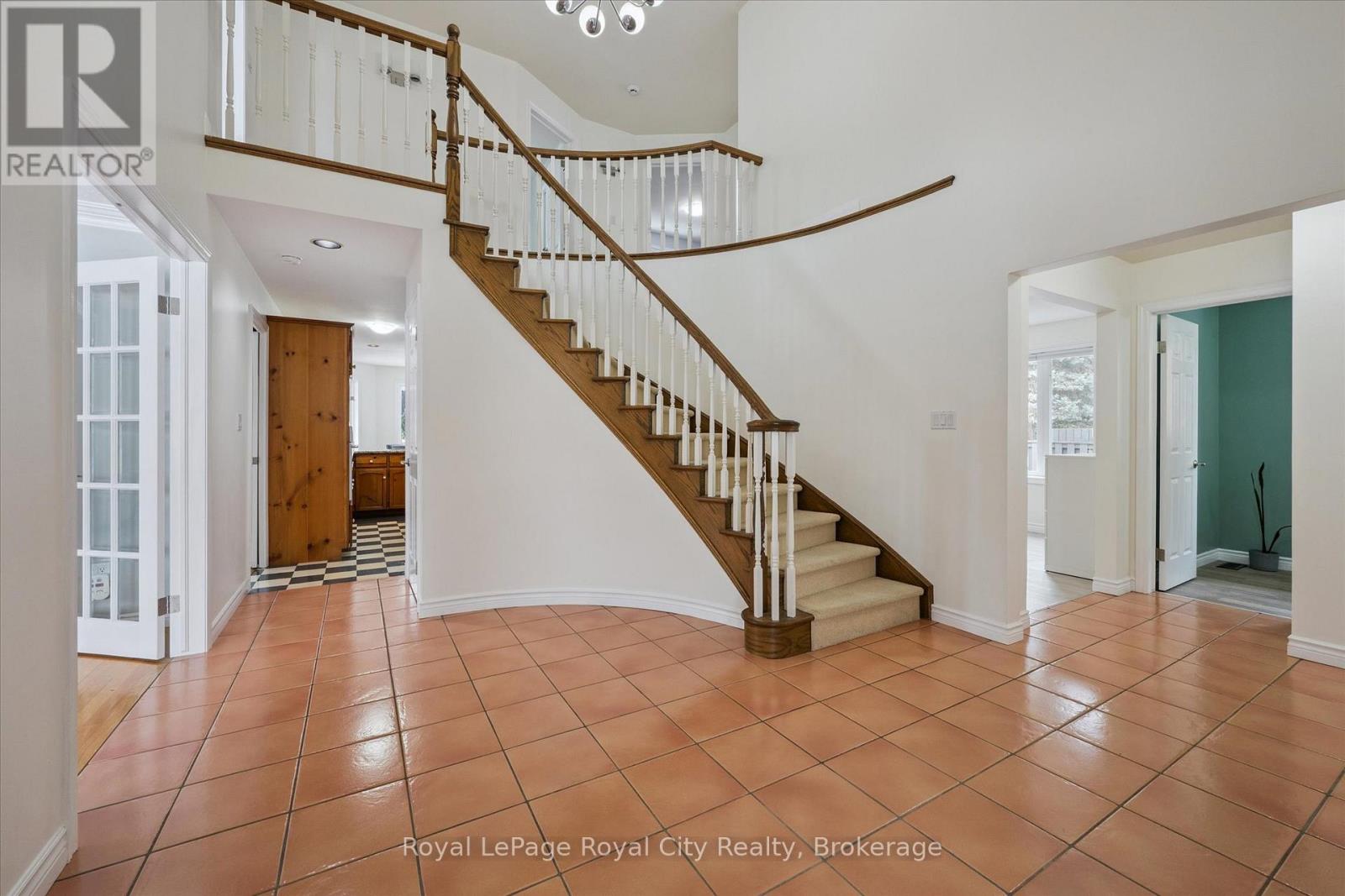 17 Trillium Court, Guelph, Ontario  N1G 4P8 - Photo 5 - X12860678