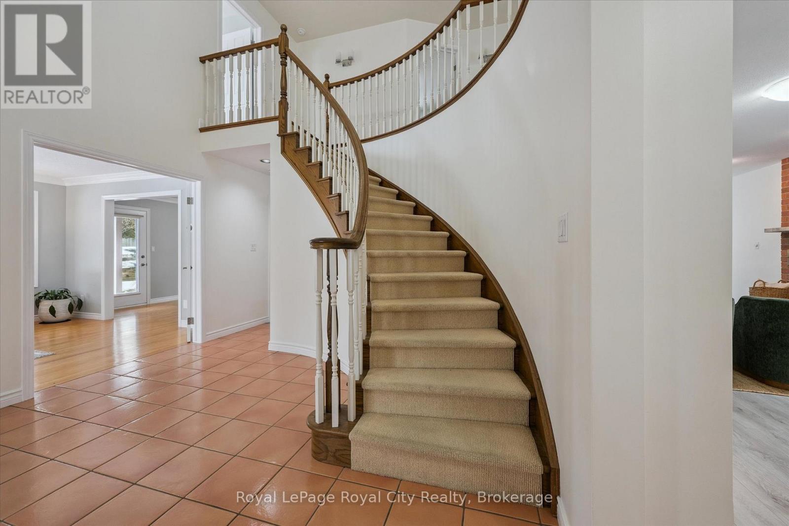 17 Trillium Court, Guelph, Ontario  N1G 4P8 - Photo 6 - X12860678