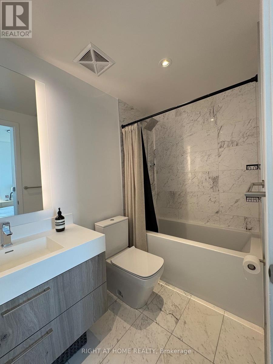 3008 - 1 Yorkville Avenue, Toronto, Ontario  M4W 1L1 - Photo 10 - C12860586