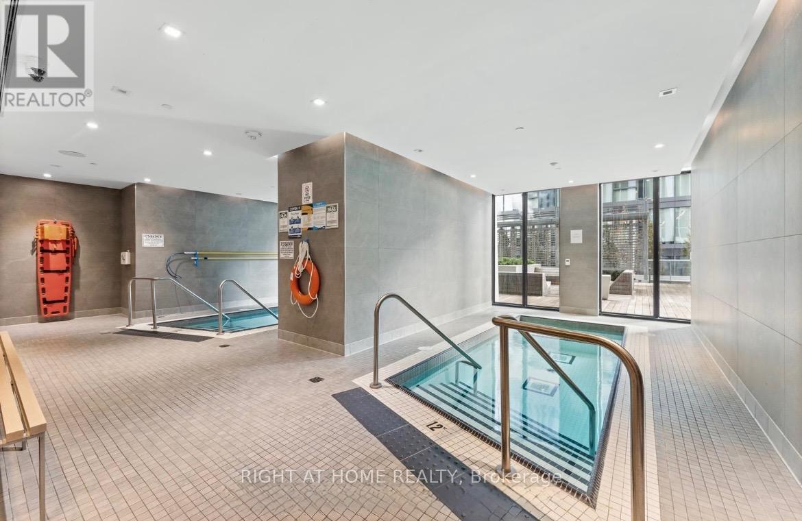 3008 - 1 Yorkville Avenue, Toronto, Ontario  M4W 1L1 - Photo 21 - C12860586