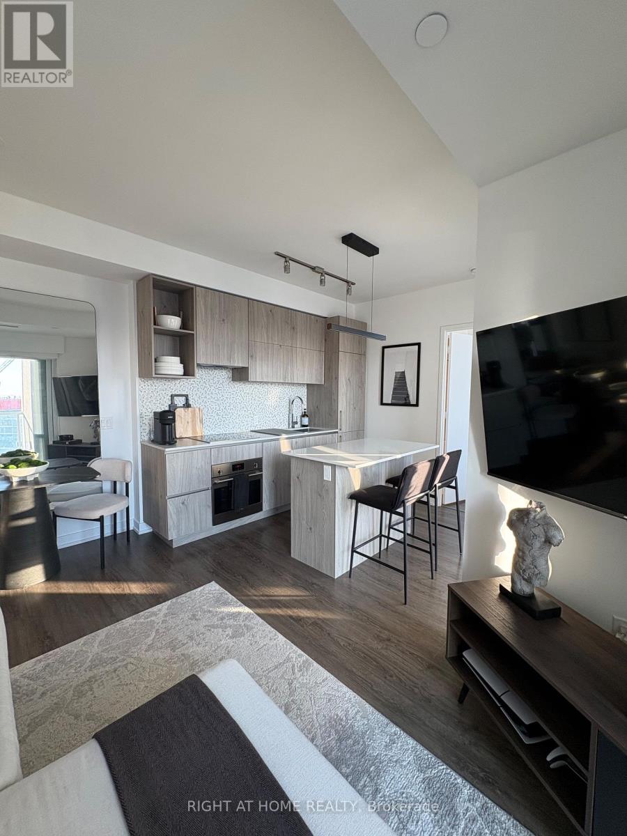 3008 - 1 Yorkville Avenue, Toronto, Ontario  M4W 1L1 - Photo 3 - C12860586