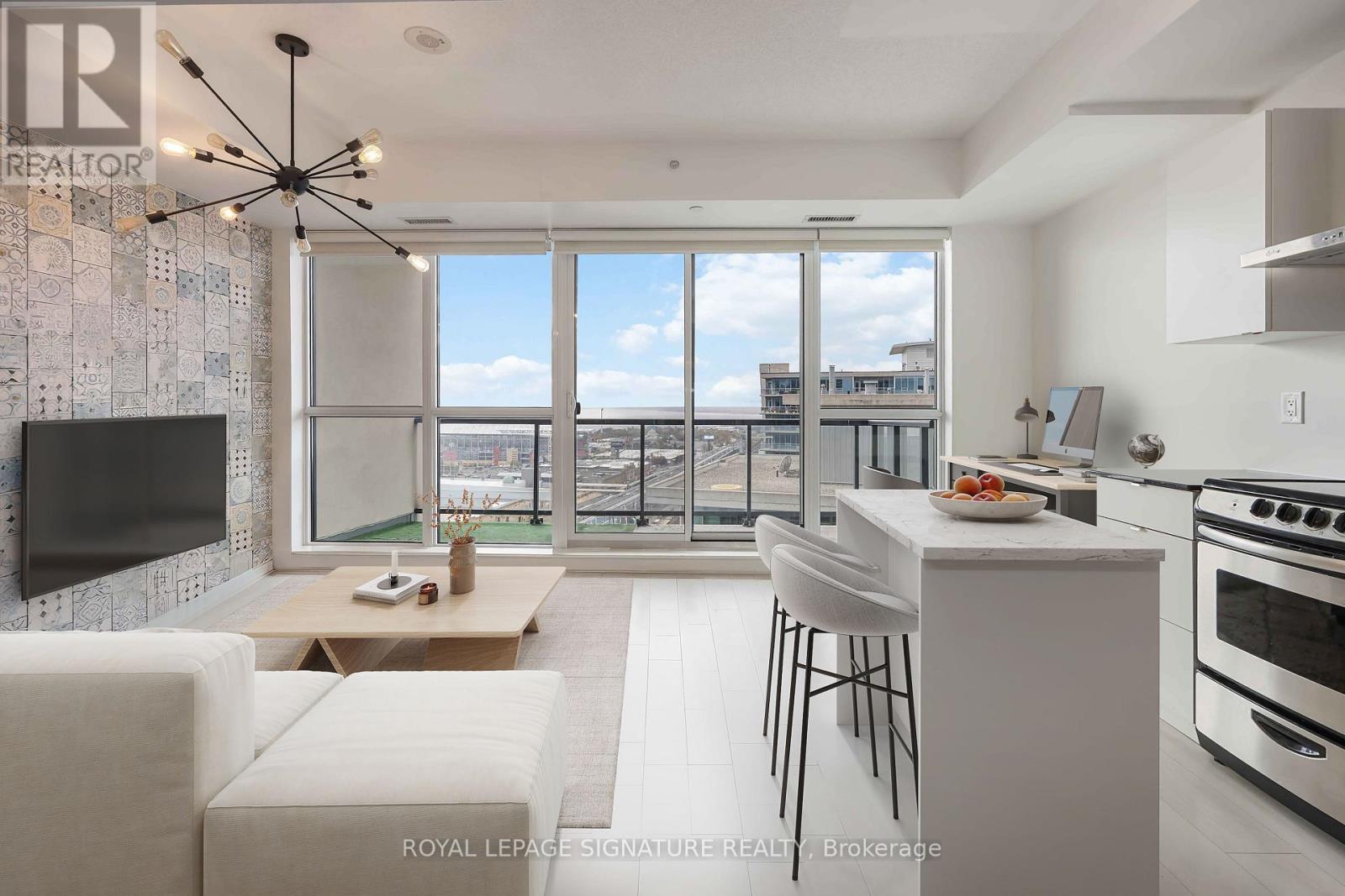 2215 - 51 EAST LIBERTY STREET, Toronto, Ontario