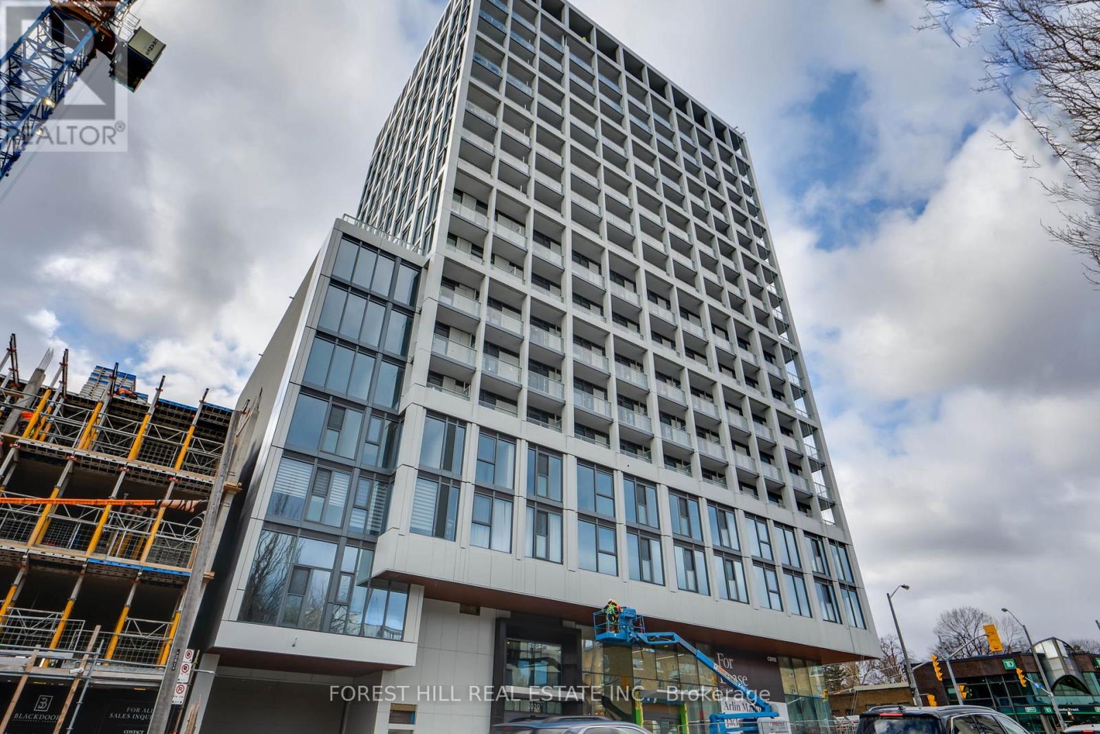 1502 - 2020 BATHURST STREET, Toronto, Ontario