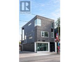 899 DUNDAS STREET W, Toronto, Ontario