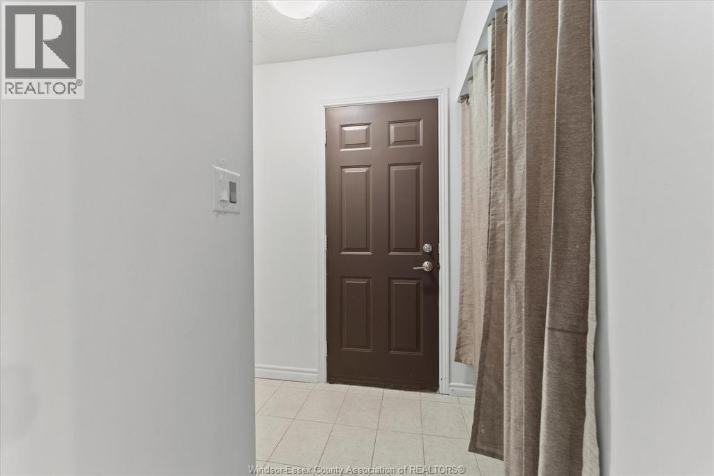 9054 Conway Court, Windsor, Ontario  N8S 4G3 - Photo 5 - 26004836