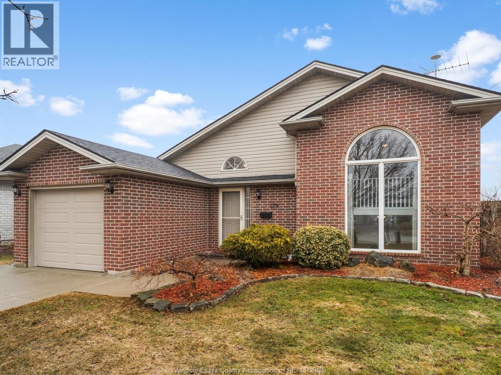 139 Wigle Avenue, Kingsville, Ontario  N9Y 2K1 - Photo 3 - 26004471