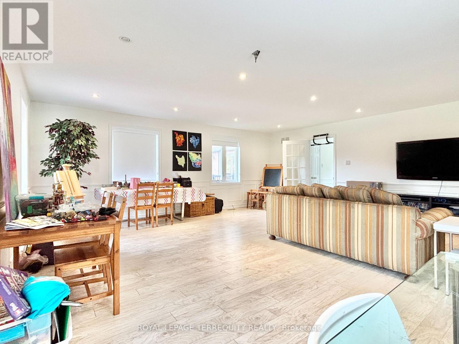 1041 15th Side Road, New Tecumseth, Ontario  L0G 1T0 - Photo 18 - N12860616