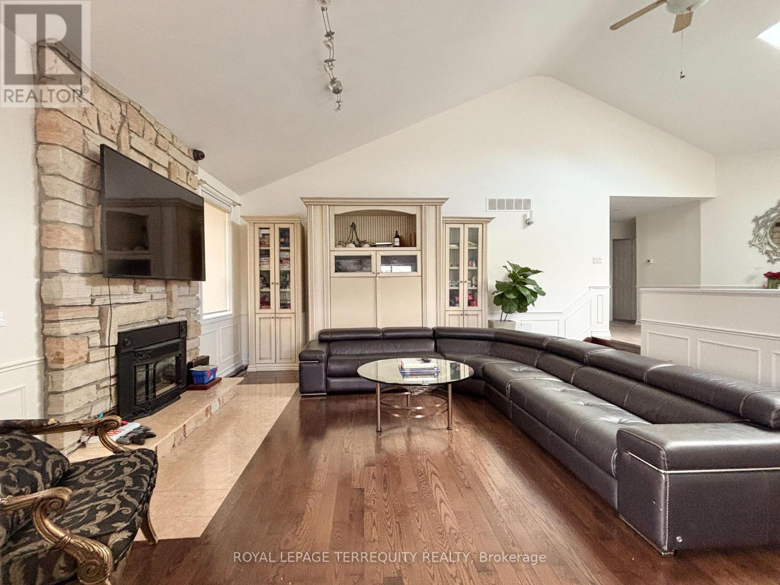 1041 15th Side Road, New Tecumseth, Ontario  L0G 1T0 - Photo 28 - N12860616