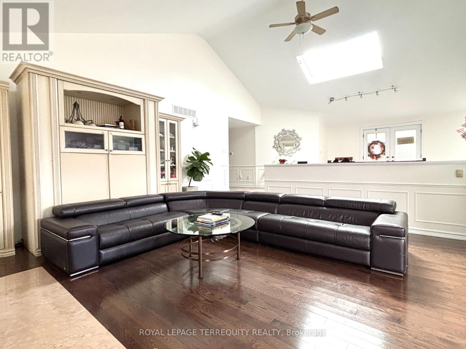 1041 15th Side Road, New Tecumseth, Ontario  L0G 1T0 - Photo 29 - N12860616