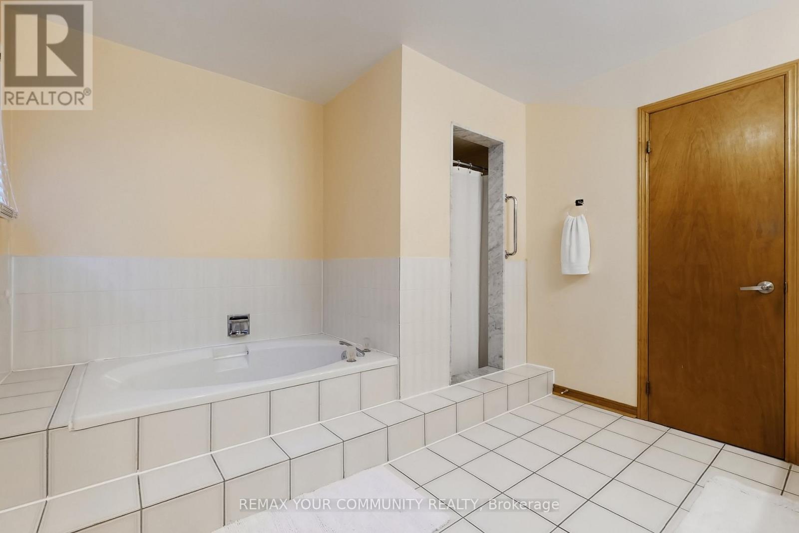 142 Waterside Crescent, Vaughan, Ontario L6A 1V2 - Photo 24 - N12860622